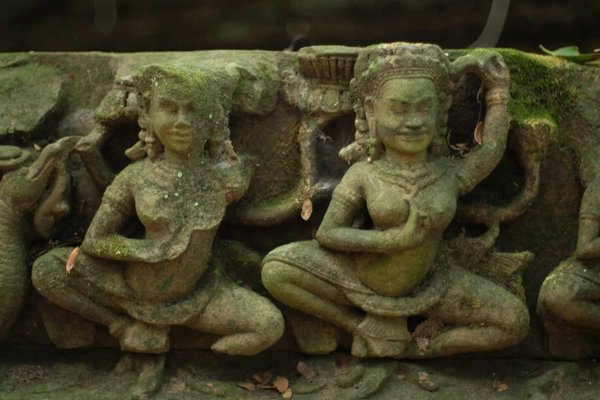 Quels sont les meilleurs moyens de visiter les temples d'Angkor sans la foule?